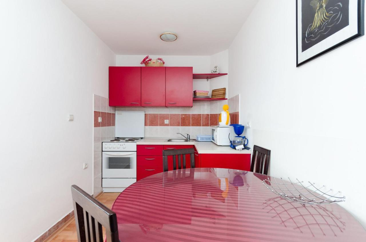 Apartments Albina Lopar Bagian luar foto