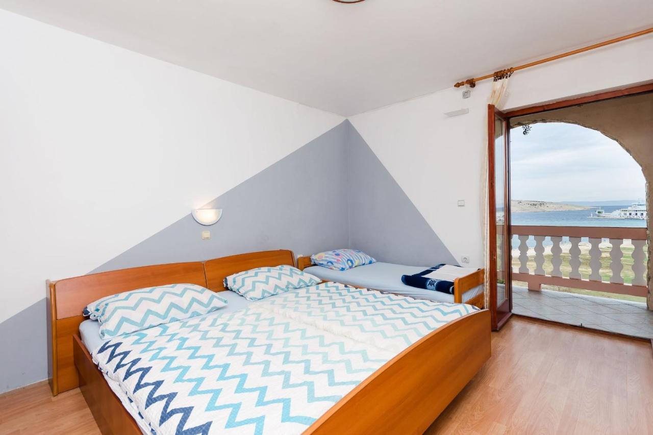 Apartments Albina Lopar Bagian luar foto